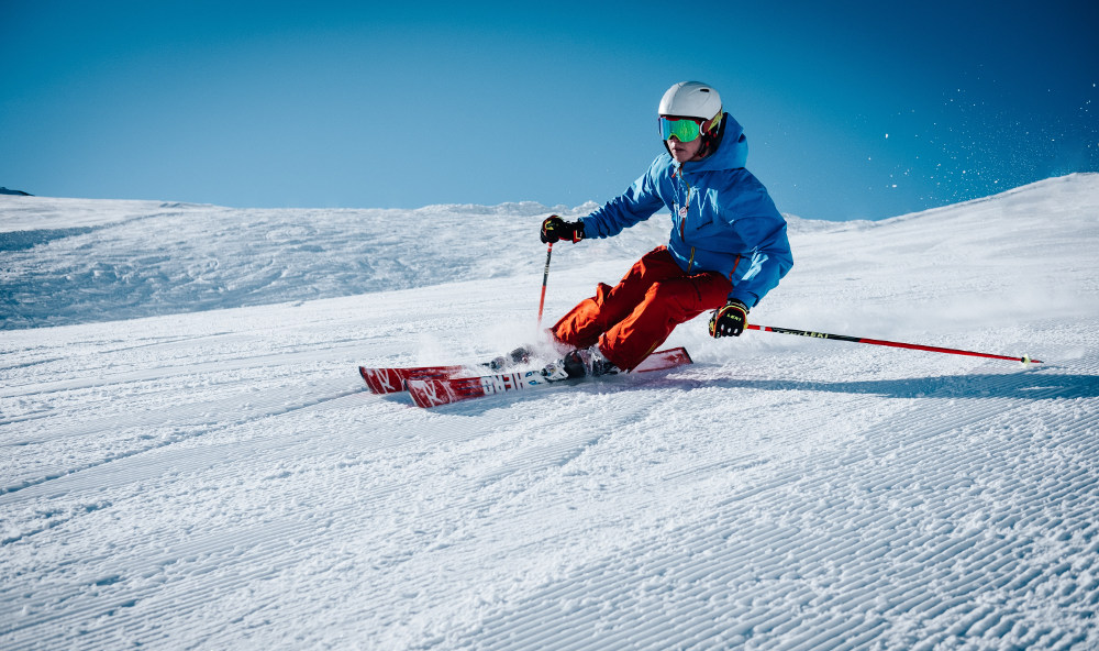 maarten-duineveld-unsplash ski injury