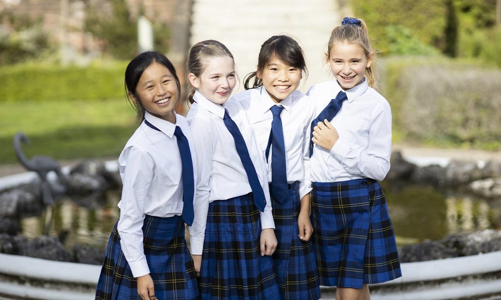 Holy Cross Prep - Time & Leisure Schools Guide